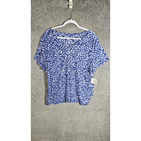 Relativity Tops - Relativity Sheer Top Womens Size 2X Blue White Floral V-Neck Short Sleeve New